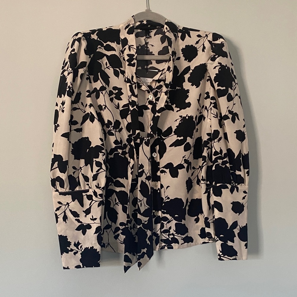 NWT Who What Wear Floral Blouse Tie Neck Puffy Long Sleeves Button Black & Cream